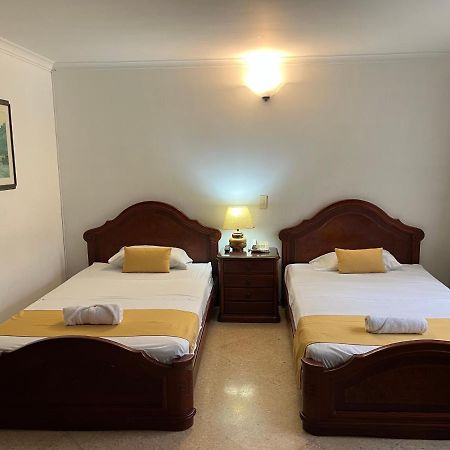 Casa Rosales Otel Medellín Dış mekan fotoğraf