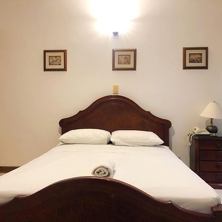 Casa Rosales Otel Medellín Dış mekan fotoğraf