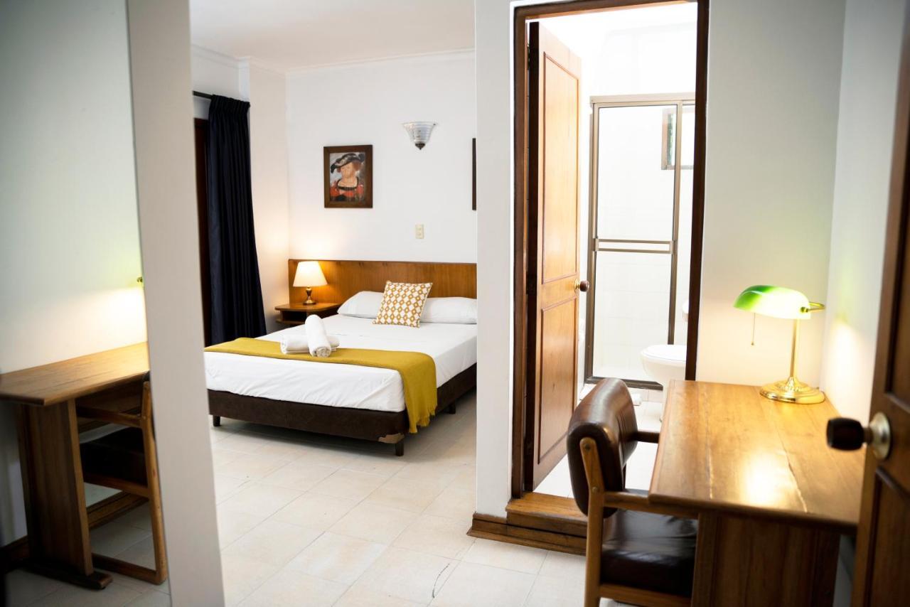 Casa Rosales Otel Medellín Dış mekan fotoğraf