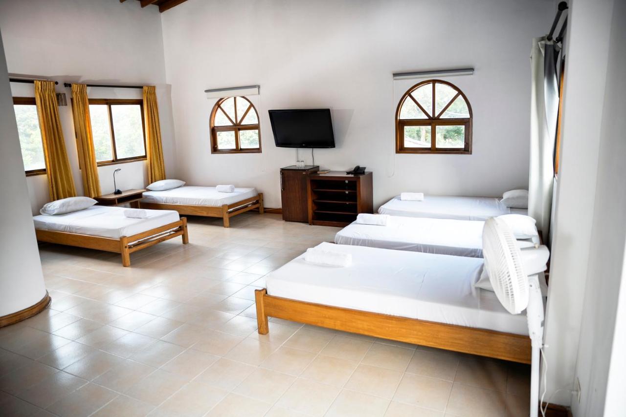 Casa Rosales Otel Medellín Dış mekan fotoğraf